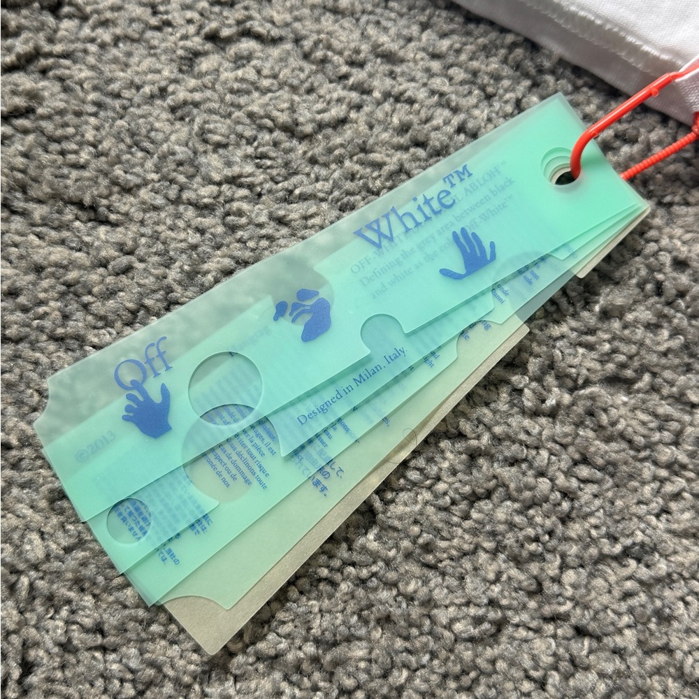 Off-White Tee - image 4